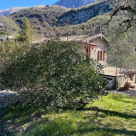 Διαμέρισμα Olive Grove House Μαλτσεζίνε